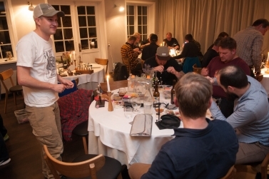 Lots of people Lots of people